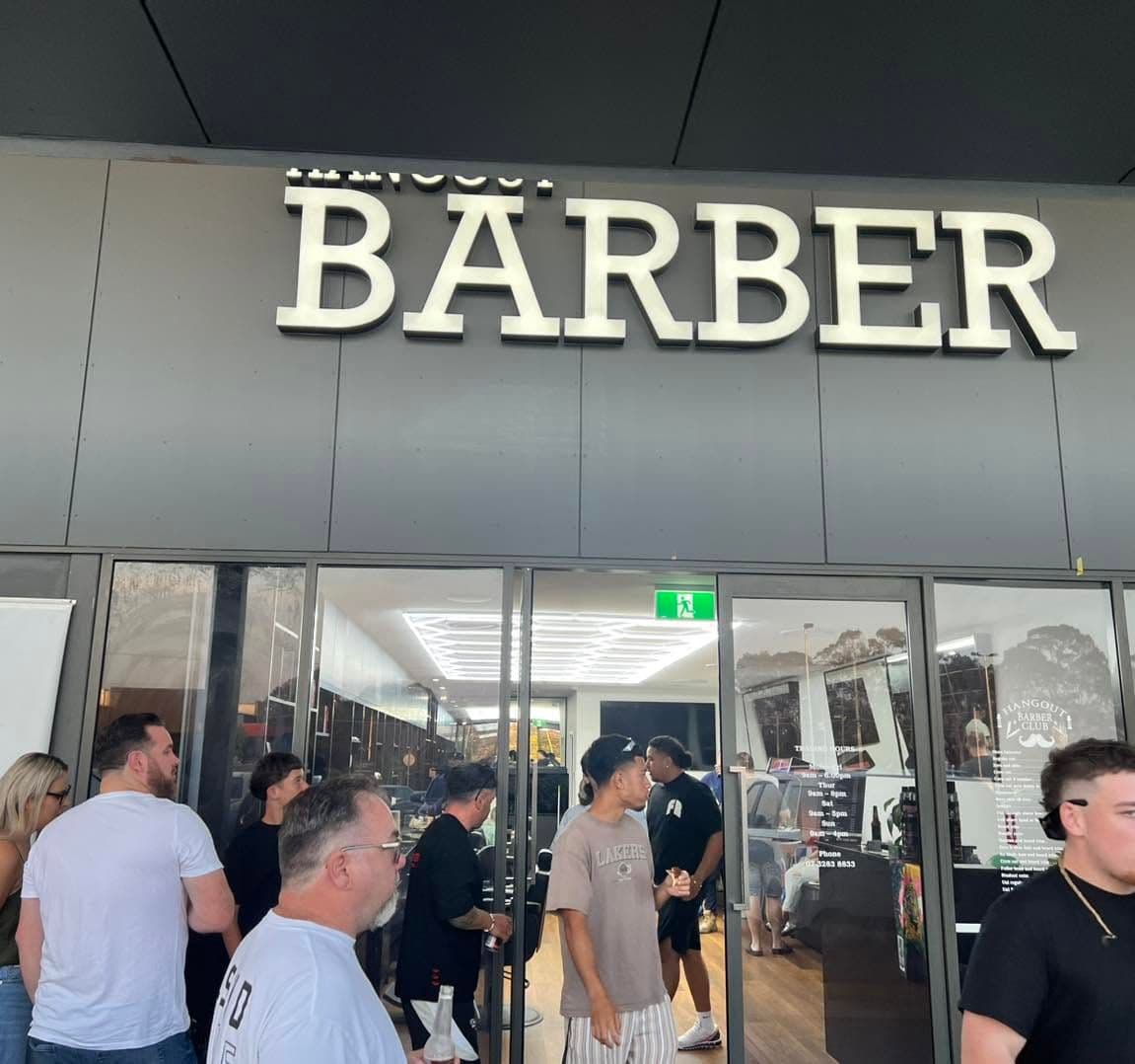 Store front at the Dakabin store
